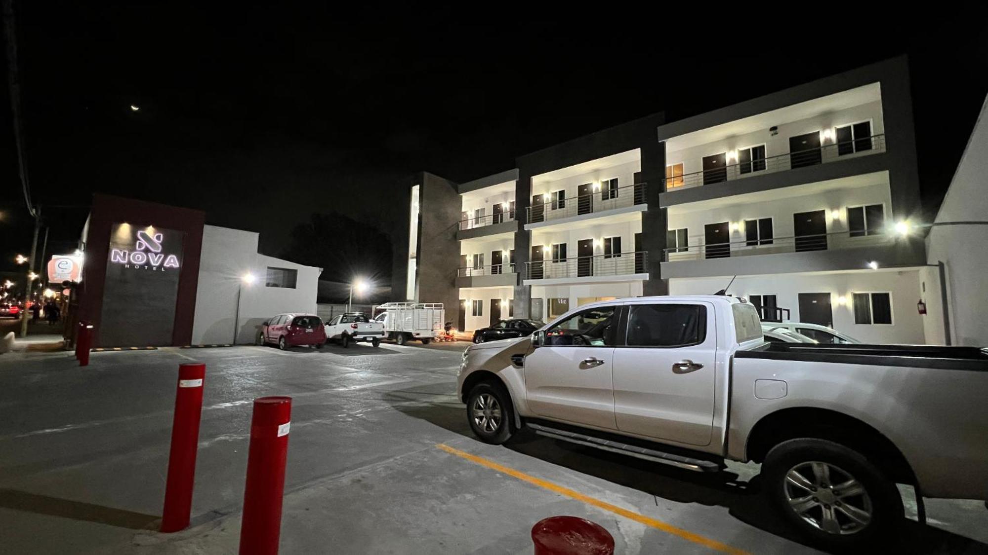 Nova Hotel Cadereyta Jiménez Exterior foto